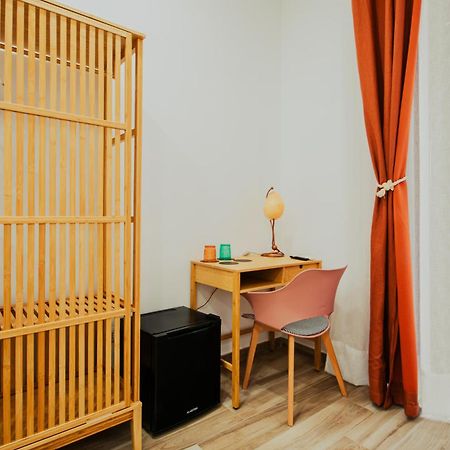 B&B Lara'S Home By I Borbone Napels Buitenkant foto