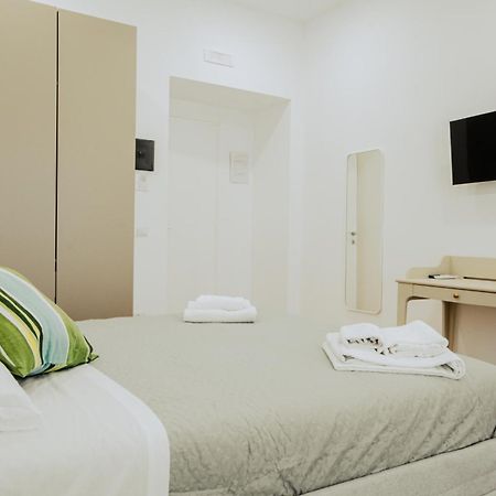 B&B Lara'S Home By I Borbone Napels Buitenkant foto