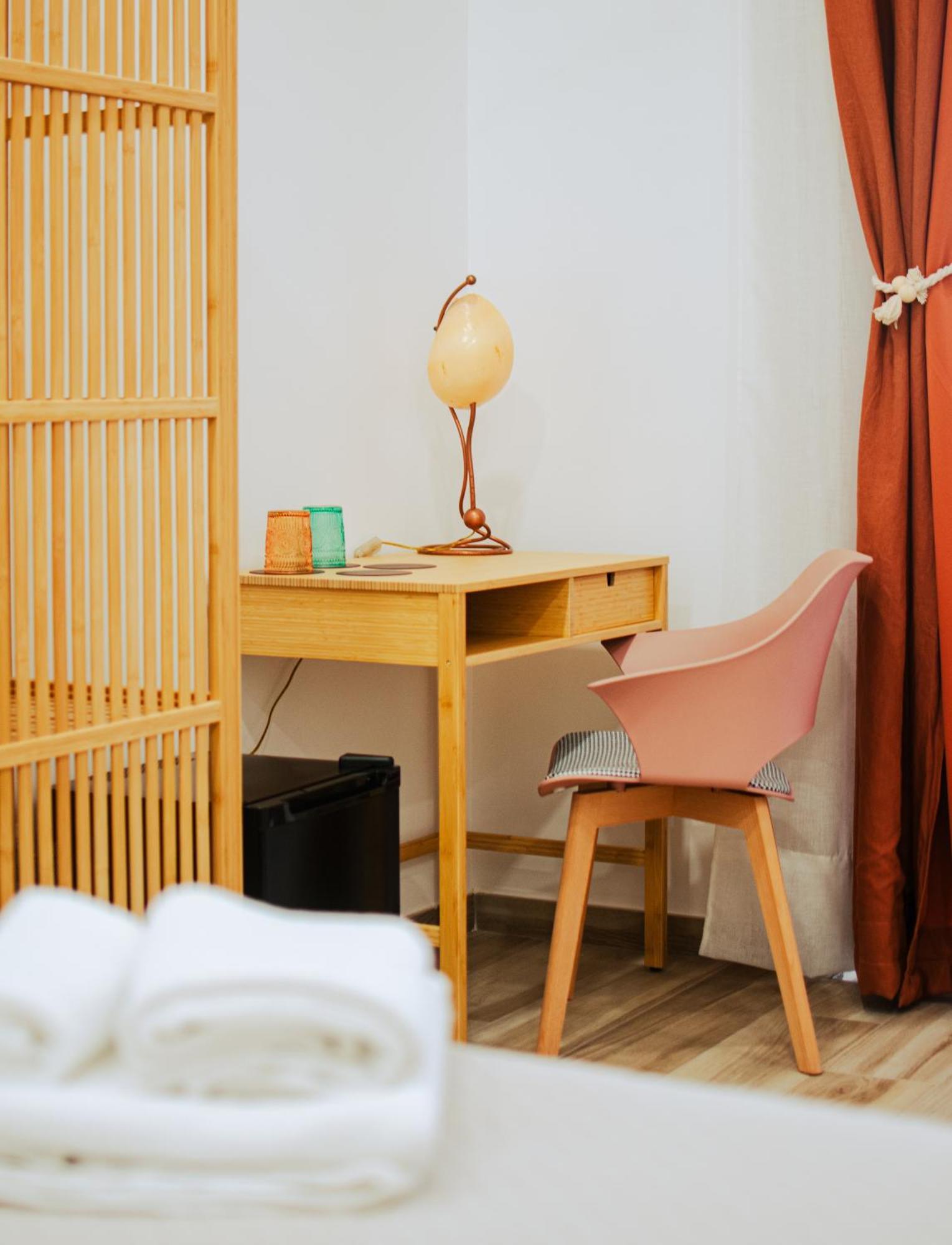 B&B Lara'S Home By I Borbone Napels Buitenkant foto