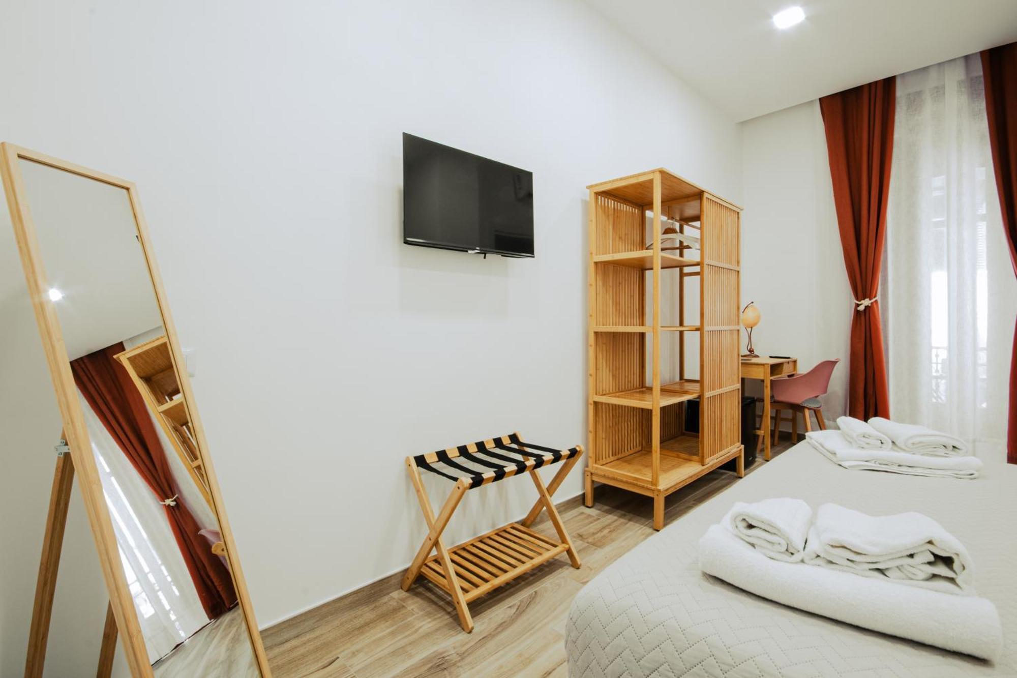 B&B Lara'S Home By I Borbone Napels Buitenkant foto