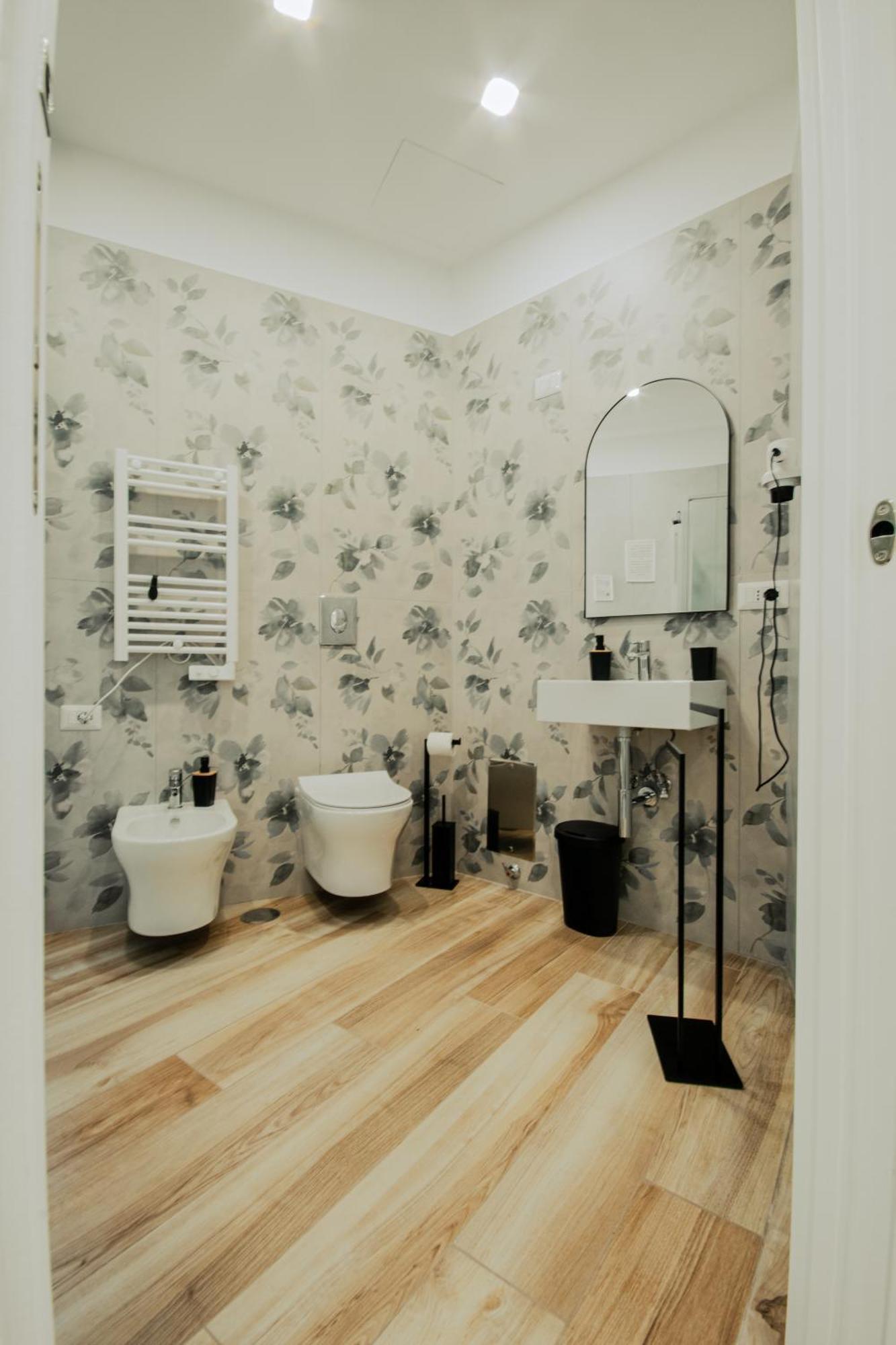 B&B Lara'S Home By I Borbone Napels Buitenkant foto