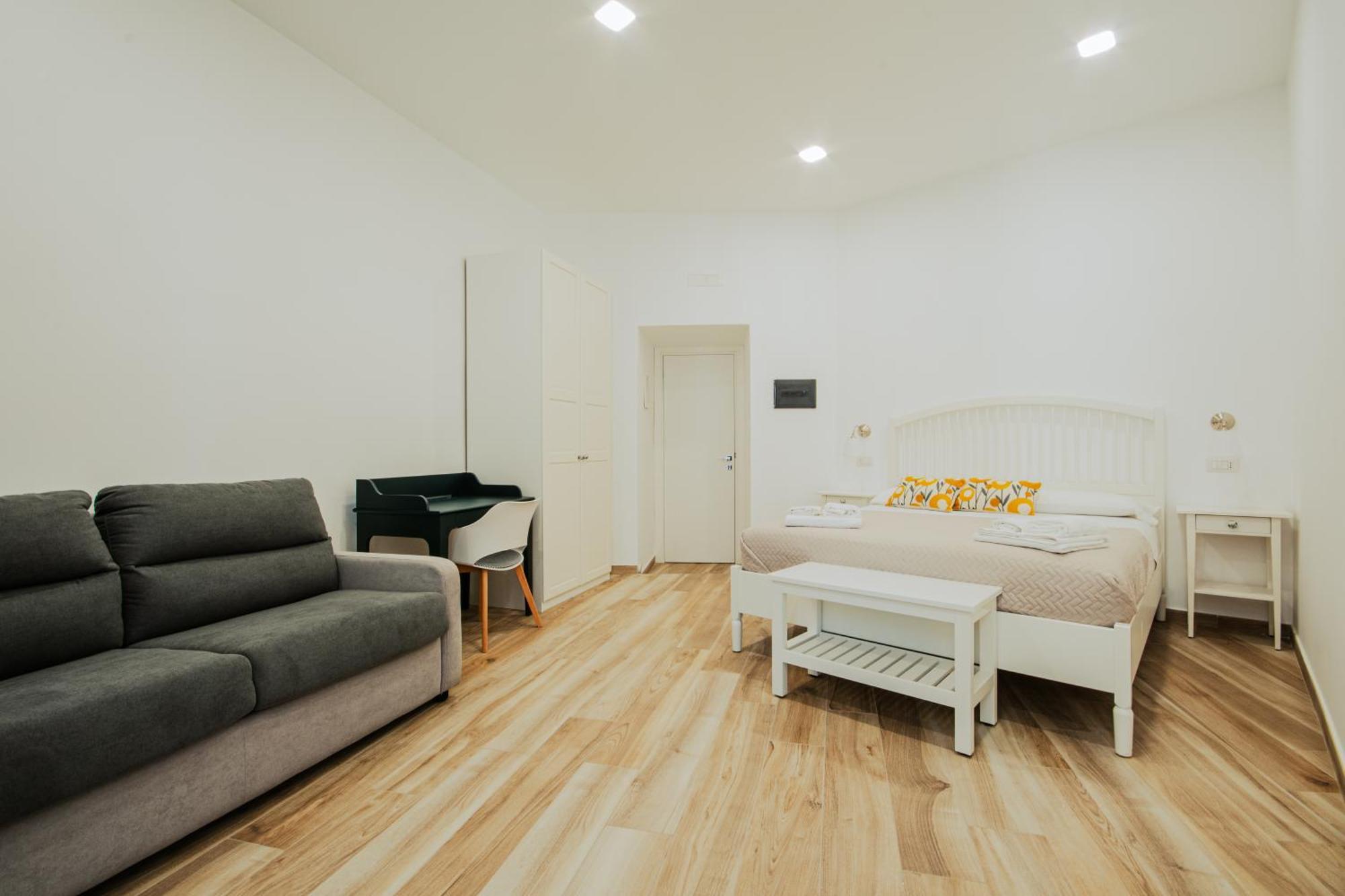 B&B Lara'S Home By I Borbone Napels Buitenkant foto