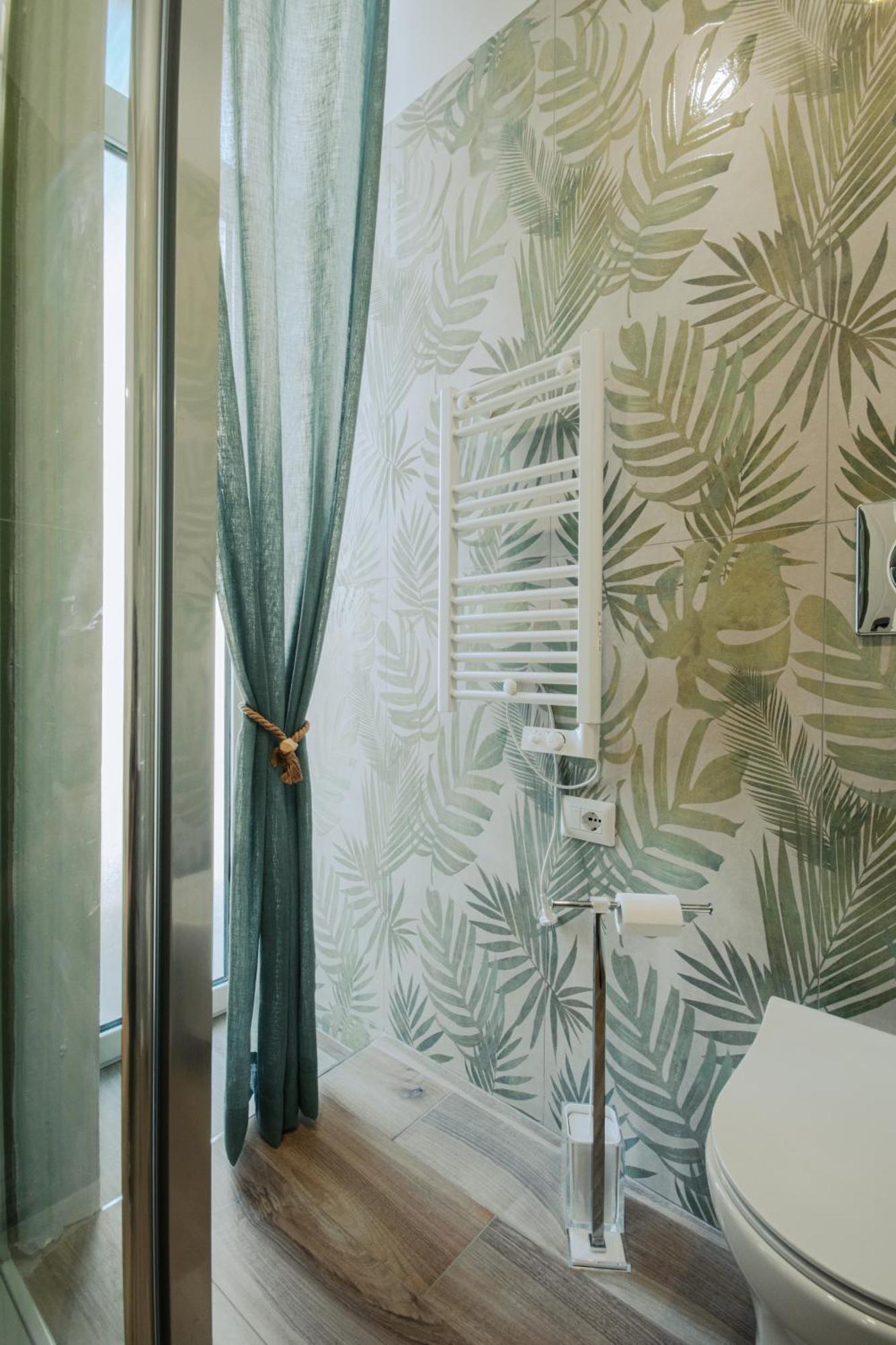 B&B Lara'S Home By I Borbone Napels Buitenkant foto